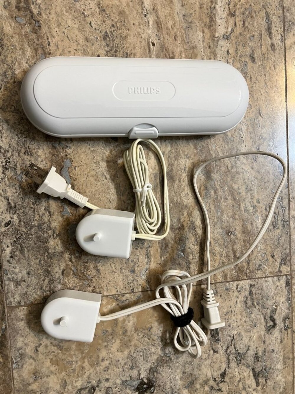 Philips Sonicare charger/base and case